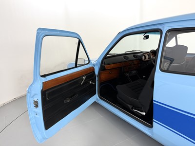 Lot 77 - 1975 Ford Escort RS2000