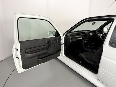 Lot 51 - 1993 Ford Escort RS Cosworth