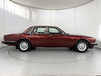 Lot 48 - 1990 Jaguar Sovereign