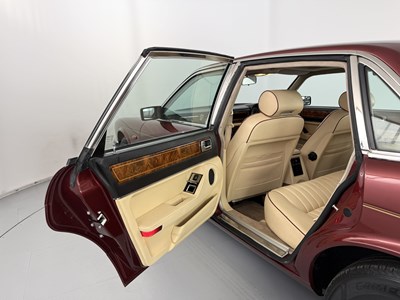 Lot 48 - 1990 Jaguar Sovereign