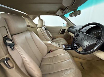 Lot 87 - 1993 Mercedes-Benz 500SL
