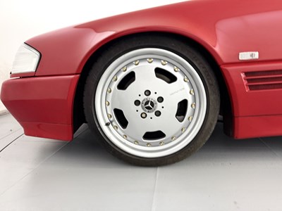 Lot 87 - 1993 Mercedes-Benz 500SL