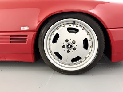Lot 87 - 1993 Mercedes-Benz 500SL