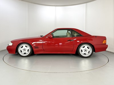 Lot 87 - 1993 Mercedes-Benz 500SL