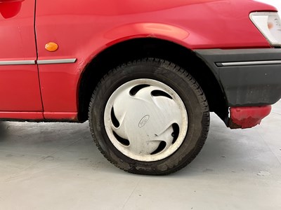 Lot 103 - 1994 Ford Fiesta Sapphire