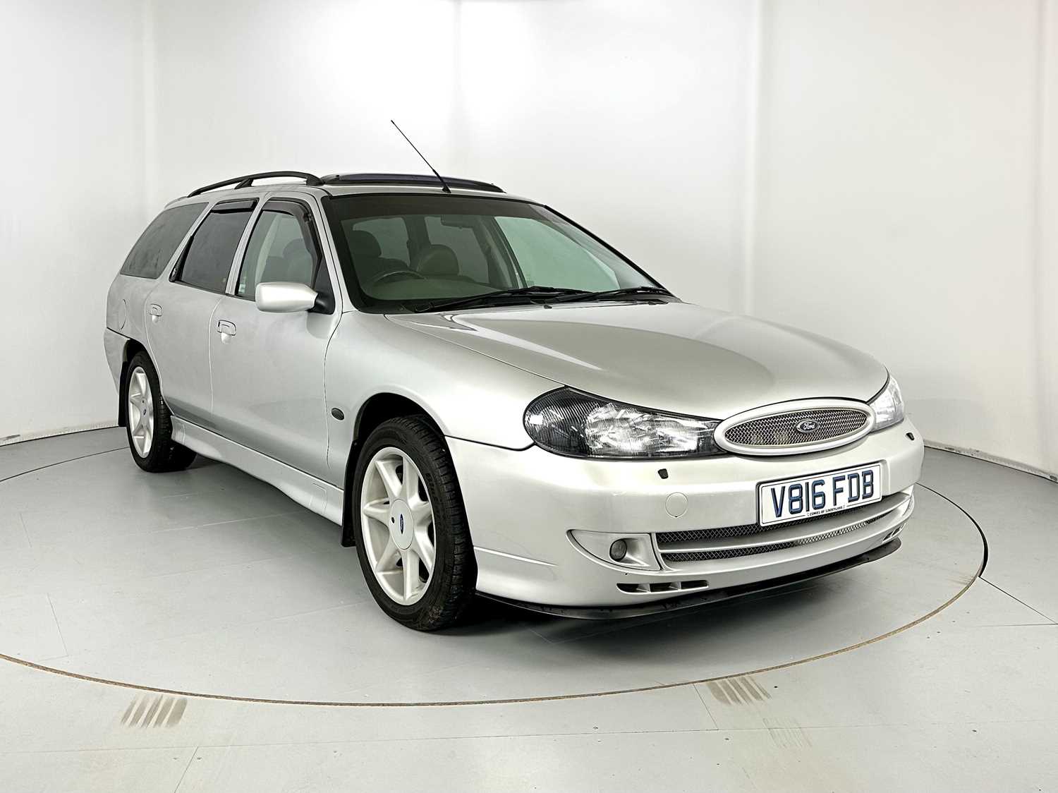 Lot 147 - 1999 Ford Mondeo Ghia X