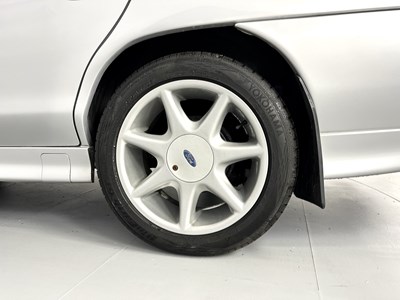 Lot 147 - 1999 Ford Mondeo Ghia X