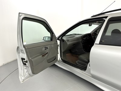 Lot 147 - 1999 Ford Mondeo Ghia X