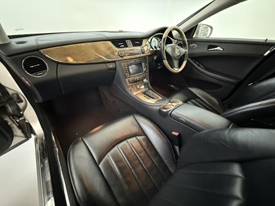 Lot 85 - 2008 Mercedes-Benz CLS320