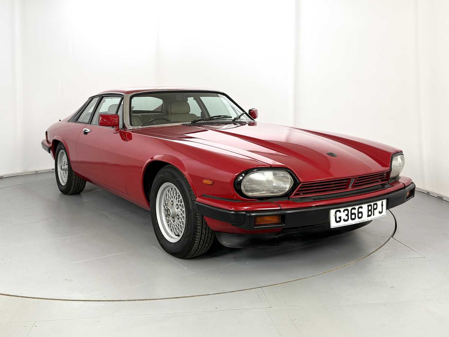 Lot 102 - 1989 Jaguar XJS