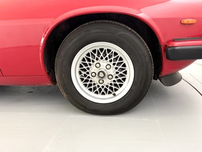 Lot 102 - 1989 Jaguar XJS