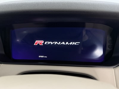Lot 87 - 2017 Range Rover Velar