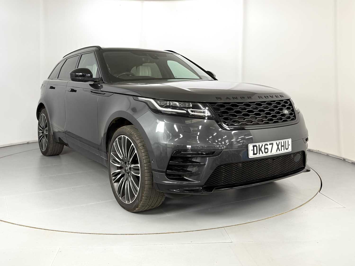Lot 87 - 2017 Range Rover Velar