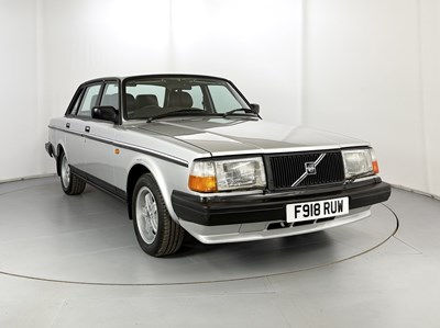 Lot 20 - 1989 Volvo 240 GLT
