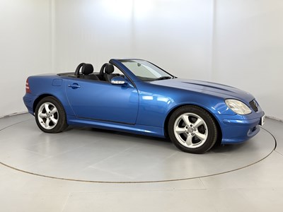 Lot 33 - 2001 Mercedes-Benz SLK 200