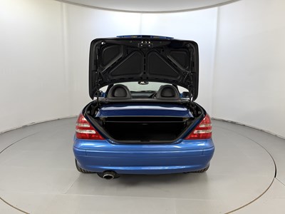 Lot 33 - 2001 Mercedes-Benz SLK 200