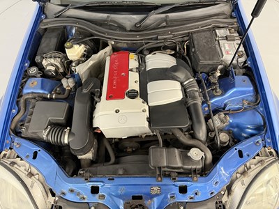 Lot 33 - 2001 Mercedes-Benz SLK 200
