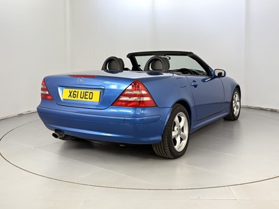 Lot 33 - 2001 Mercedes-Benz SLK 200