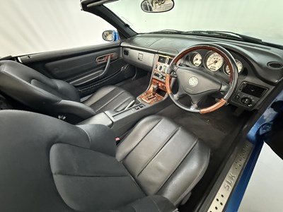Lot 33 - 2001 Mercedes-Benz SLK 200