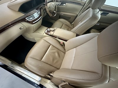 Lot 72 - 2007 Mercedes-Benz S320