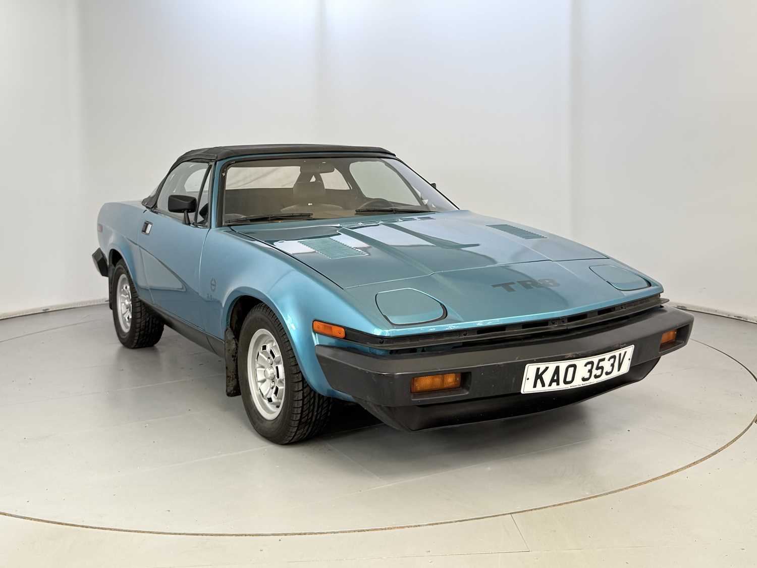 Lot 71 - 1980 Triumph TR8