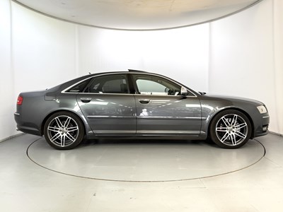 Lot 74 - 2008 Audi S8 V10