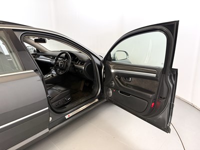 Lot 74 - 2008 Audi S8 V10