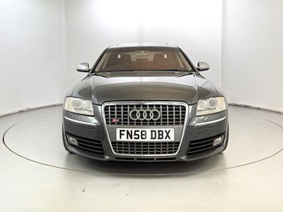 Lot 74 - 2008 Audi S8 V10
