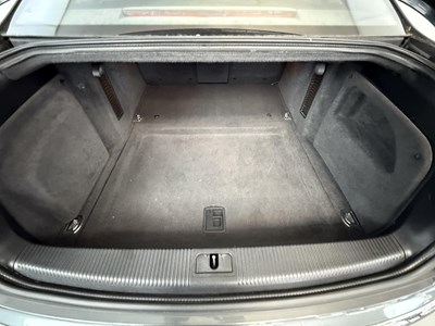 Lot 74 - 2008 Audi S8 V10