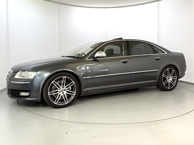 Lot 74 - 2008 Audi S8 V10