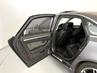 Lot 74 - 2008 Audi S8 V10