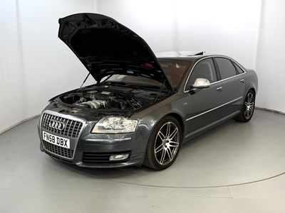 Lot 74 - 2008 Audi S8 V10
