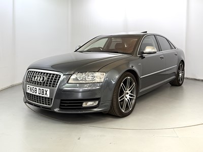 Lot 74 - 2008 Audi S8 V10