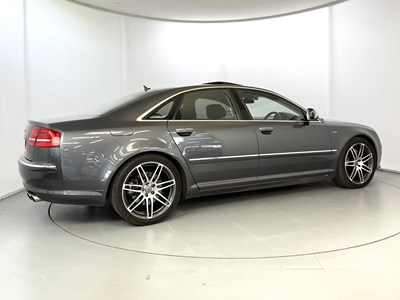 Lot 74 - 2008 Audi S8 V10