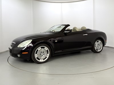 Lot 32 - 2002 Lexus SC430