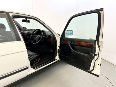 Lot 38 - 1992 BMW 735i