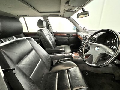 Lot 38 - 1992 BMW 735i