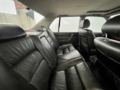 Lot 38 - 1992 BMW 735i