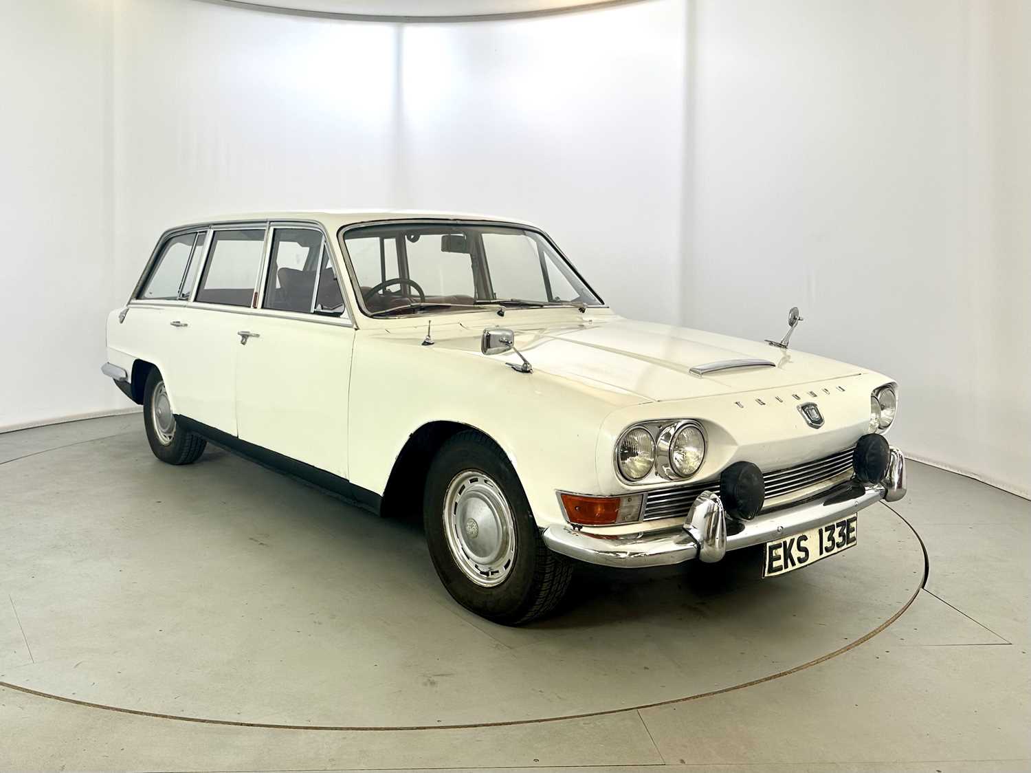 Lot 17 - 1966 Triumph 2000