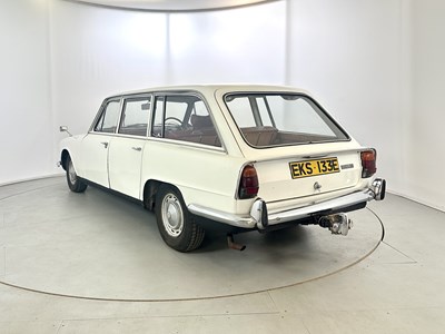 Lot 17 - 1966 Triumph 2000