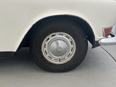 Lot 17 - 1966 Triumph 2000