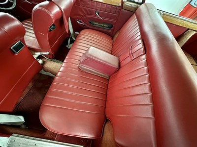 Lot 17 - 1966 Triumph 2000