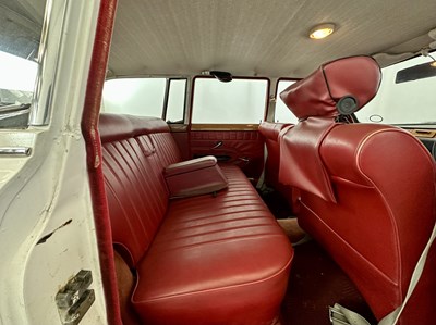 Lot 17 - 1966 Triumph 2000