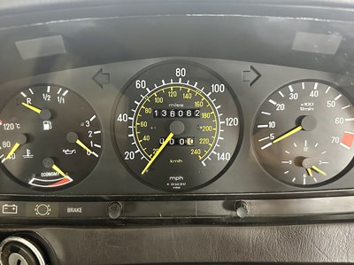 Lot 123 - 1985 Mercedes-Benz 280E