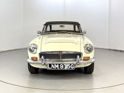 Lot 12 - 1969 MG C