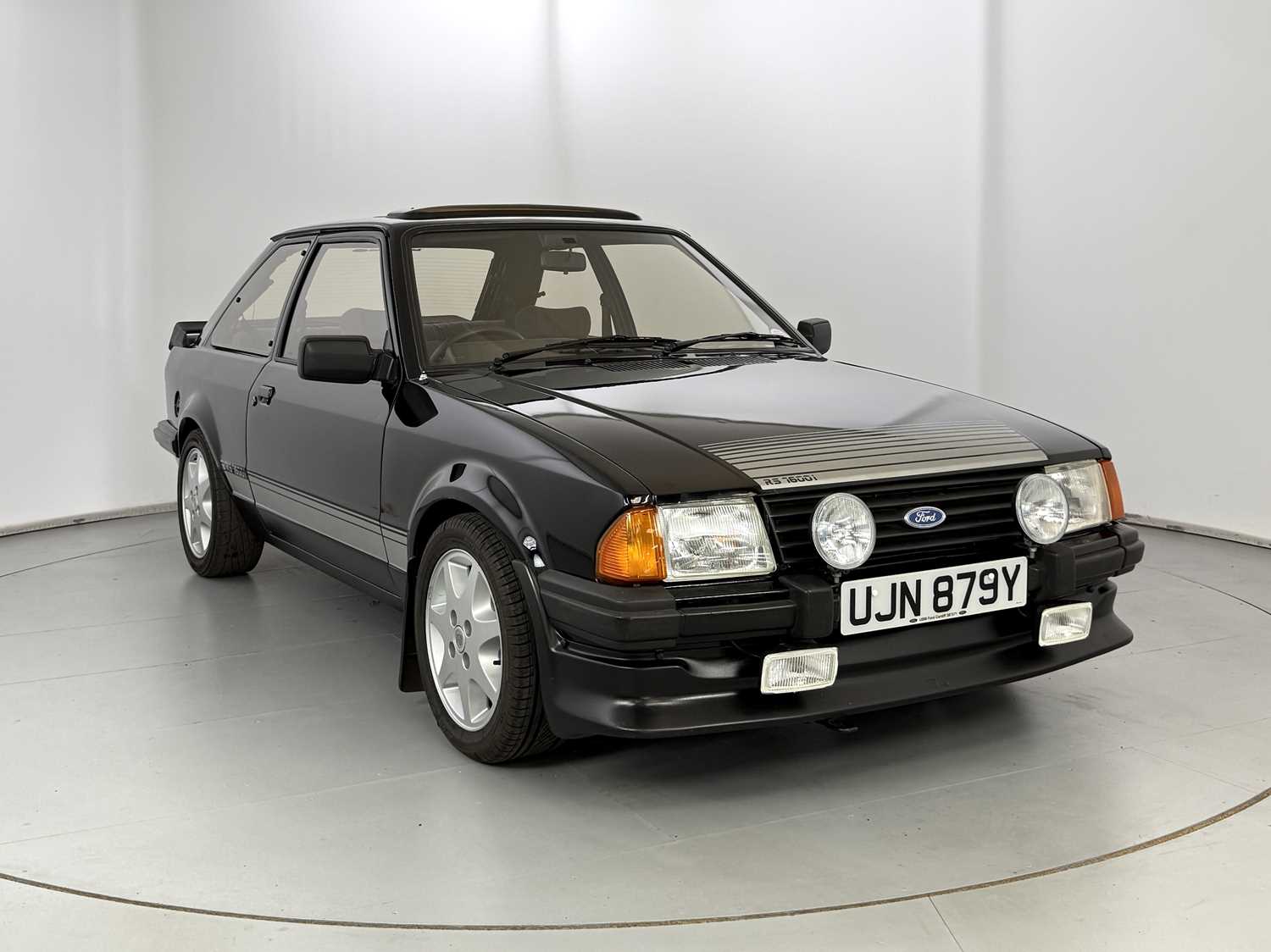 Lot 36 - 1983 Ford Escort RS1600i
