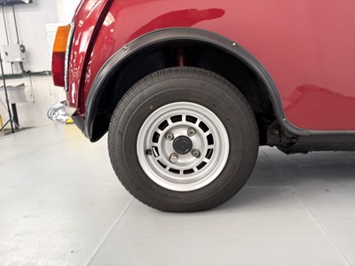 Lot 117 - 1976 Leyland Mini 1000