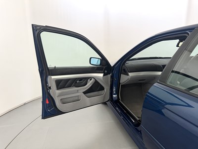 Lot 86 - 2003 BMW 520i