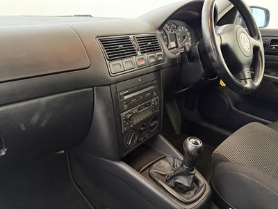Lot 170 - 2001 Volkswagen Golf 2.0