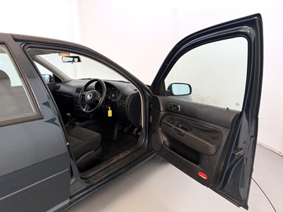 Lot 170 - 2001 Volkswagen Golf 2.0